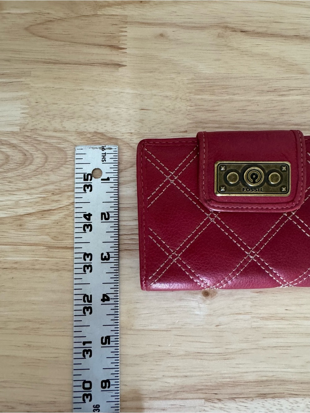 Fossil Red Quilted Leather Wallet with Brass-Tone Turn Lock - Picture 6 of 6